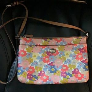 LIKE NEW Coach crossbody pursue!
